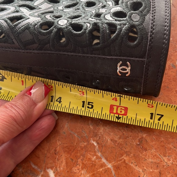 Authentic Chanel. Double sided leather sneaker/boots fabulous camellias all over - Picture 12 of 16